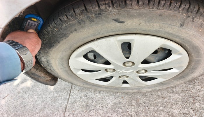 2012 Hyundai i10 SPORTZ 1.2, Petrol, Manual, 28,732 km, tyre