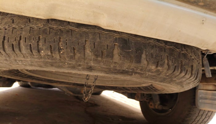 2011 Toyota Fortuner 3.0 4X4 MT, Diesel, Manual, 2,45,000 km, tyre