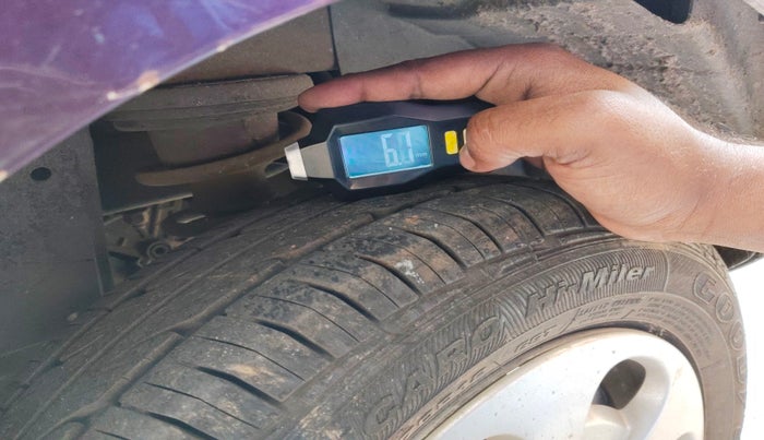 2015 Tata Nano TWIST XTA, Petrol, Automatic, 40,140 km, tyre