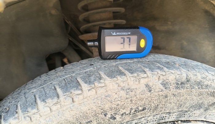 2010 Tata Nano LX, Petrol, Manual, 35,113 km, tyre