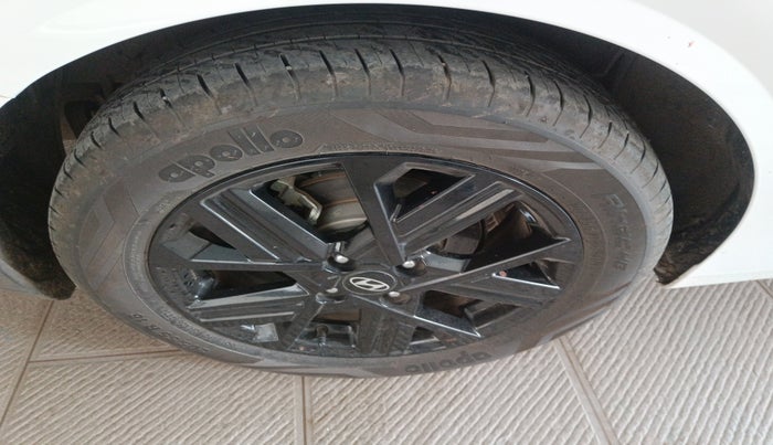 2023 Hyundai Verna SX (O) 1.5 TURBO PETROL DCT, Petrol, Automatic, 25,545 km, tyre