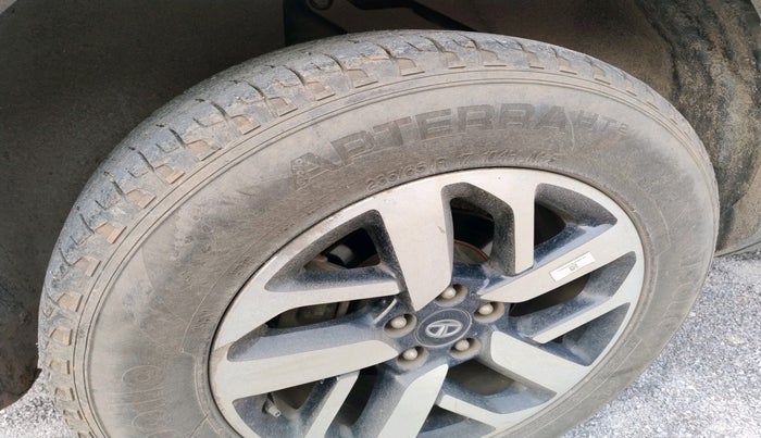 2023 Tata Harrier XZA PLUS O DUAL TONE, Diesel, Automatic, 31,985 km, tyre