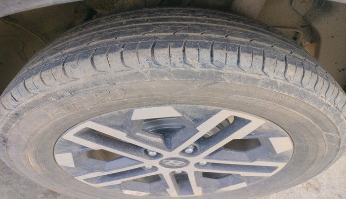 2024 Hyundai VENUE SX 1.2 PETROL, Petrol, Manual, 24,072 km, tyre