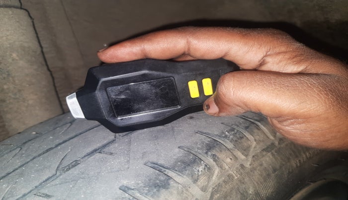 2017 Hyundai Elite i20 ASTA 1.2, Petrol, Manual, 88,175 km, tyre