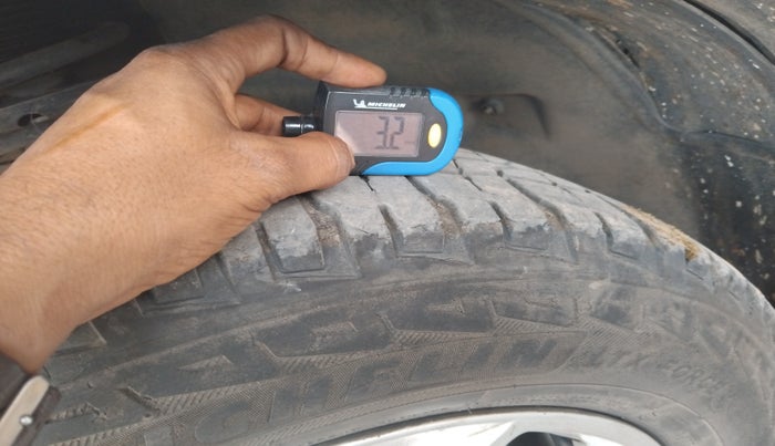 2019 Tata Harrier XZ 2.0L, Diesel, Manual, 1,61,463 km, tyre
