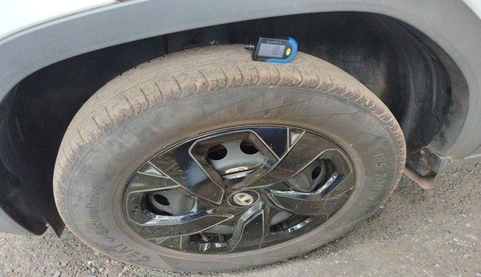 2022 Tata PUNCH ADVENTURE MT, Petrol, Manual, 60,989 km, tyre