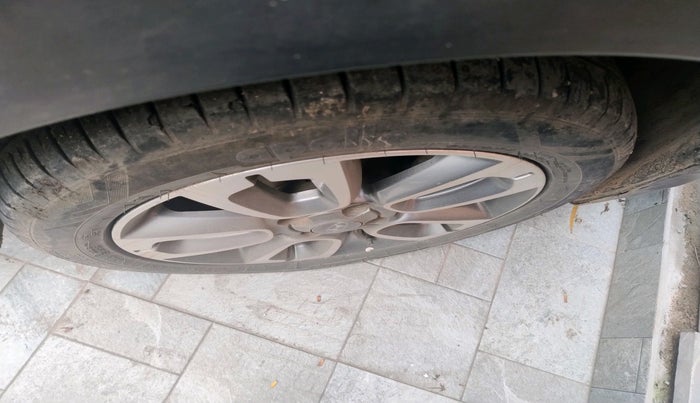 2015 Hyundai i20 Active 1.4 SX, Diesel, Manual, 1,05,639 km, tyre