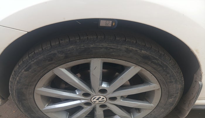 2021 Volkswagen Polo HIGHLINE PLUS 1.0L TSI, Petrol, Manual, 49,070 km, tyre