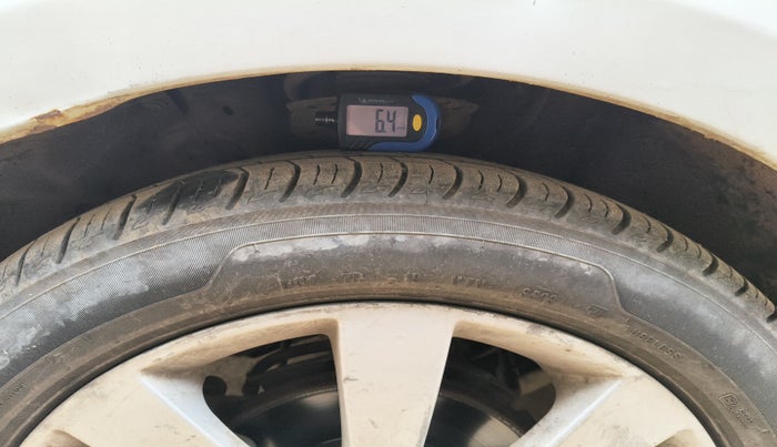 2012 Hyundai Verna FLUIDIC 1.6 CRDI SX, Diesel, Manual, 89,070 km, tyre