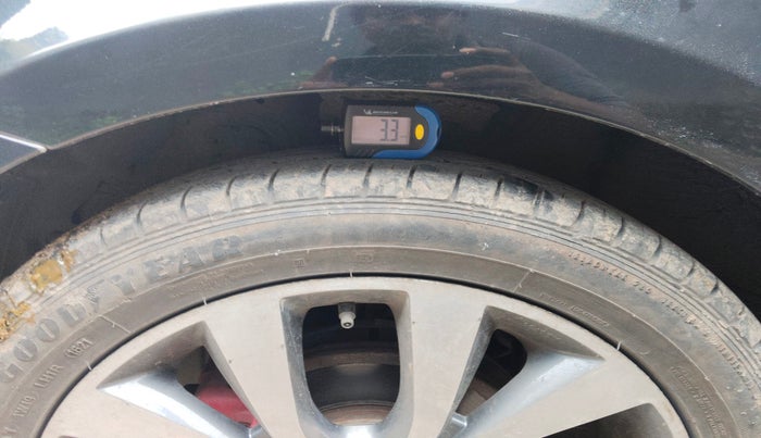 2014 Hyundai Verna FLUIDIC 1.6 VTVT SX AT, Petrol, Automatic, 68,562 km, tyre