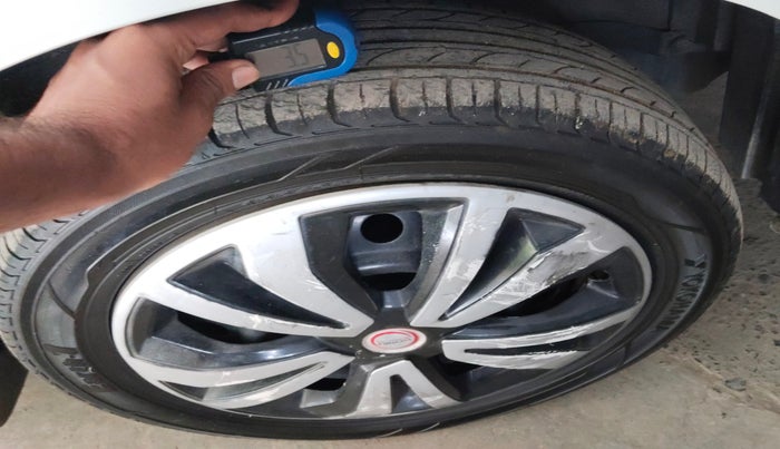 2014 Maruti Wagon R 1.0 VXI, Petrol, Manual, 36,910 km, tyre