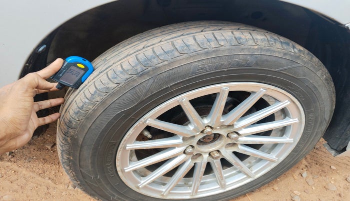 2016 Maruti Wagon R 1.0 LXI, Petrol, Manual, 1,30,960 km, tyre