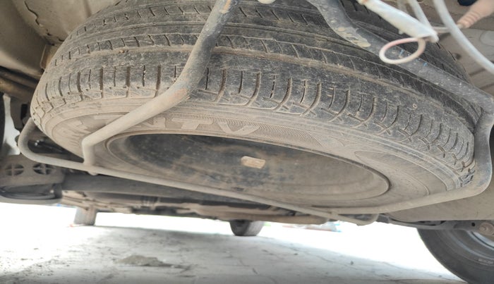 2014 Maruti Ertiga VDI, Diesel, Manual, 1,36,091 km, tyre