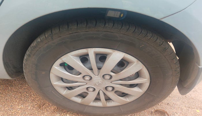 2013 Hyundai i10 SPORTZ 1.2, Petrol, Manual, 43,966 km, tyre