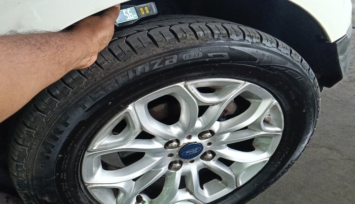 2017 Ford Ecosport TITANIUM 1.5L DIESEL, Diesel, Manual, 1,36,359 km, tyre