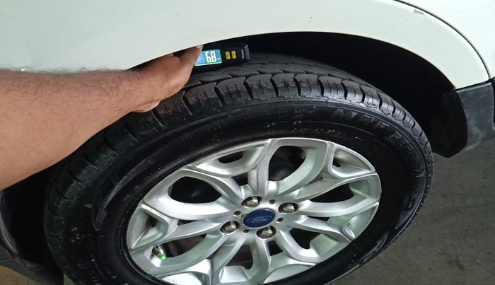 2017 Ford Ecosport TITANIUM 1.5L DIESEL, Diesel, Manual, 1,36,359 km, tyre