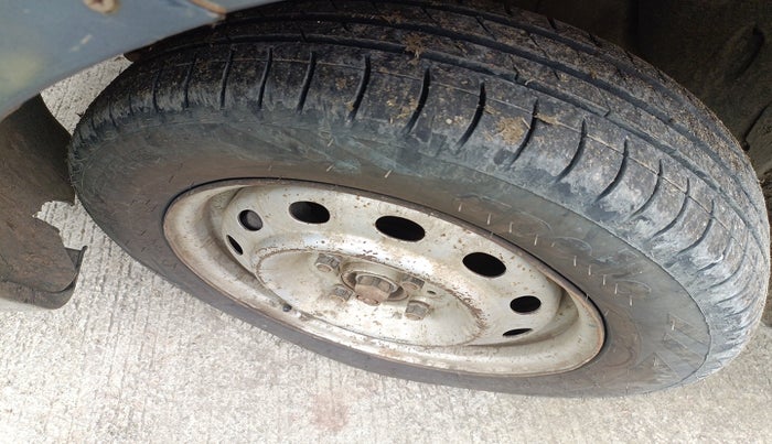 2013 Tata Indica Vista VX QUADRAJET, Diesel, Manual, 2,09,222 km, tyre