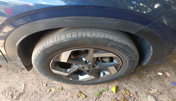 2019 Hyundai VENUE SX PLUS 1.0 TURBO DCT, Petrol, Automatic, 64,628 km, tyre