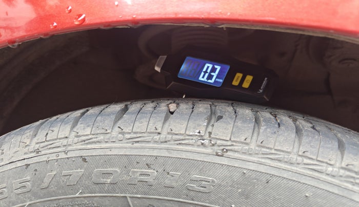 2012 Hyundai Eon MAGNA +, Petrol, Manual, 94,161 km, tyre