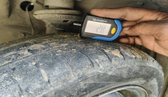 2012 Maruti Wagon R 1.0 VXI, Petrol, Manual, 81,000 km, tyre