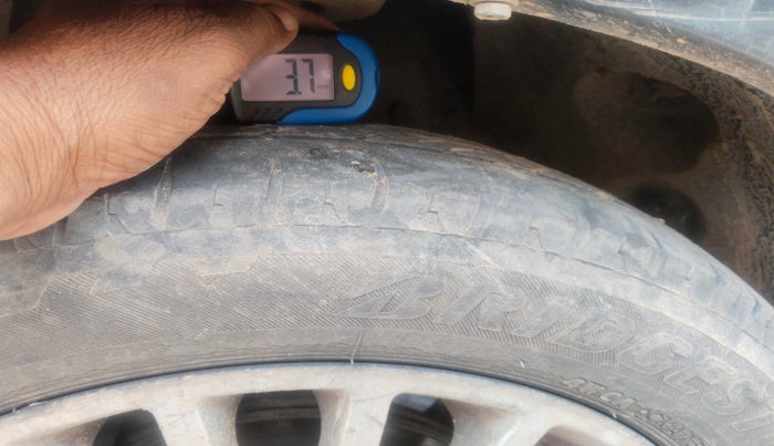 2015 Tata Zest XT 90PS DIESEL, Diesel, Manual, 1,67,000 km, tyre