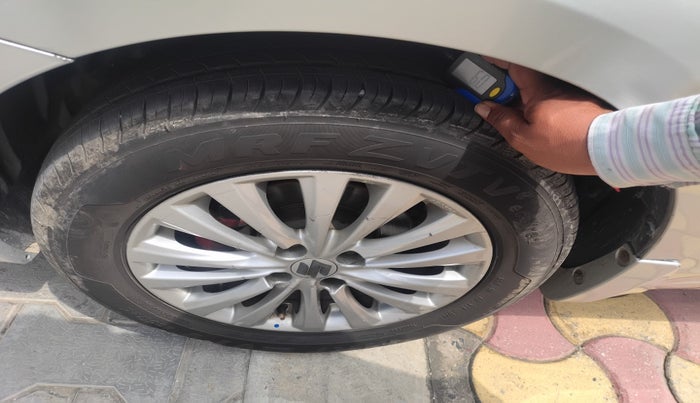 2015 Maruti Ciaz VXI, Petrol, Manual, 86,310 km, tyre