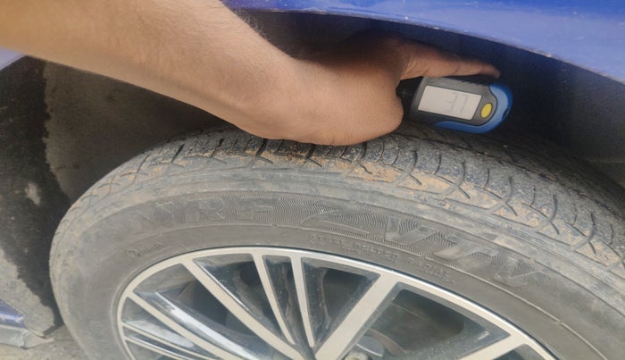 2021 Volkswagen Vento HIGHLINE 1.0L TSI AT, Petrol, Automatic, 27,206 km, tyre
