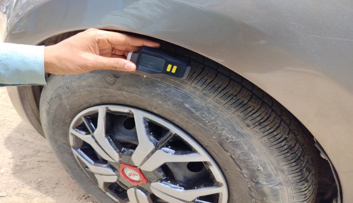 2013 Hyundai i20 MAGNA (O) 1.2, Petrol, Manual, 80,070 km, tyre