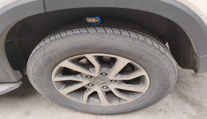 2023 Mahindra SCORPIO-N Z8 PETROL AT 7 STR, Petrol, Automatic, 14,742 km, tyre