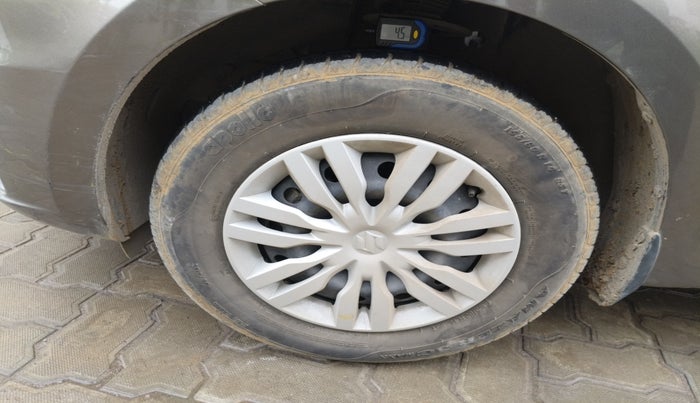 2021 Maruti Dzire VXI, Petrol, Manual, 25,329 km, tyre