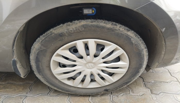 2021 Maruti Dzire VXI, Petrol, Manual, 25,329 km, tyre