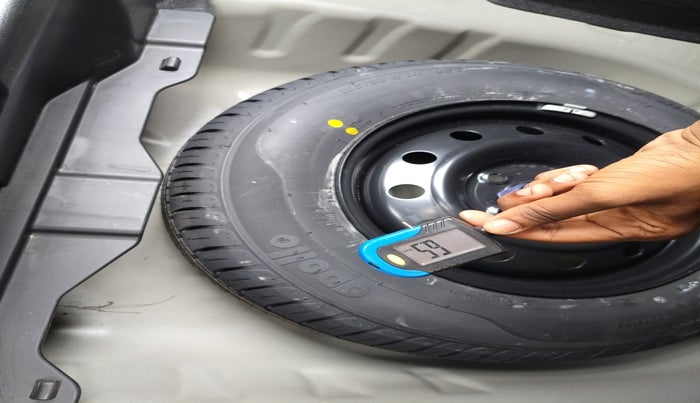 2021 Maruti Dzire VXI, Petrol, Manual, 25,329 km, tyre