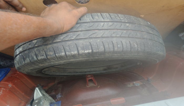2014 Maruti Alto K10 VXI, Petrol, Manual, 58,585 km, tyre