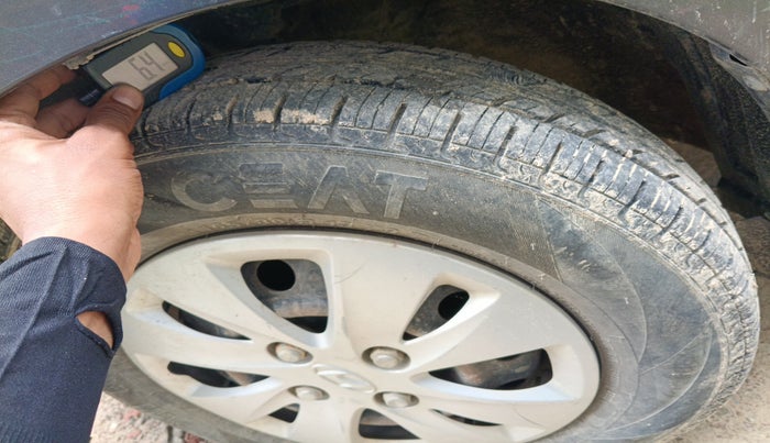 2011 Hyundai i10 SPORTZ 1.2, Petrol, Manual, 31,547 km, tyre