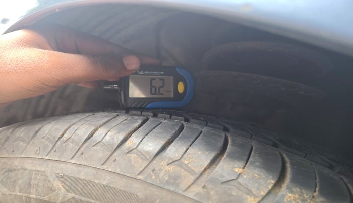 2013 Hyundai i20 MAGNA 1.2, Petrol, Manual, 34,809 km, tyre