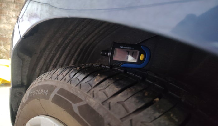 2013 Hyundai i20 MAGNA 1.2, Petrol, Manual, 34,809 km, tyre