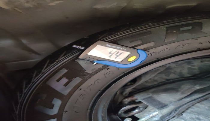 2013 Hyundai i20 MAGNA 1.2, Petrol, Manual, 34,809 km, tyre