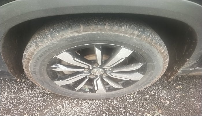 2020 MG HECTOR PLUS SHARP 1.5 PETROL TURBO HYBRID MT 6-STR, Petrol, Manual, 94,691 km, tyre