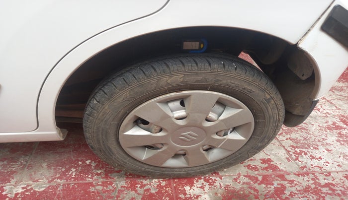 2013 Maruti Wagon R 1.0 LXI CNG, Petrol, Manual, 47,547 km, tyre