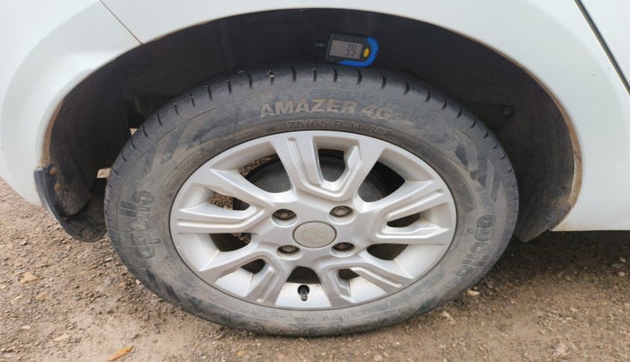2018 Tata Tiago XZ PETROL, Petrol, Manual, 50,500 km, tyre