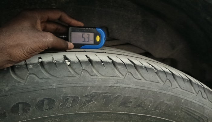 2019 Mahindra XUV500 W11(O), Diesel, Manual, 1,16,550 km, tyre