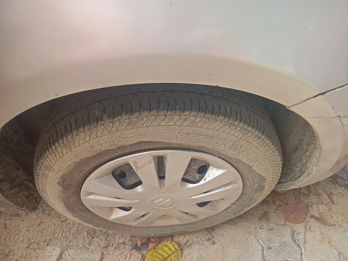 2014 Maruti Swift Dzire VDI, Diesel, Manual, 1,87,200 km, tyre