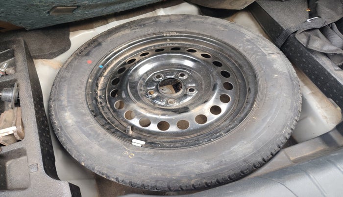 2010 Honda Accord 2.4L I-VTEC AT, Petrol, Automatic, 88,903 km, tyre