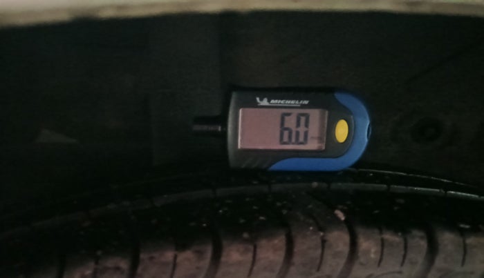 2017 Maruti Celerio VXI CNG, Petrol, Manual, 1,19,000 km, tyre