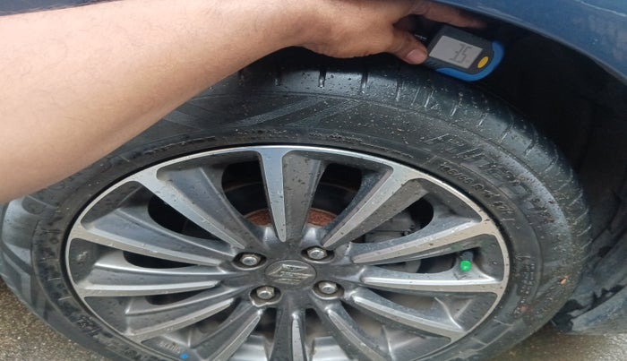 2019 Maruti Ciaz ALPHA  AT 1.5 SHVS PETROL, Petrol, Automatic, 28,205 km, tyre