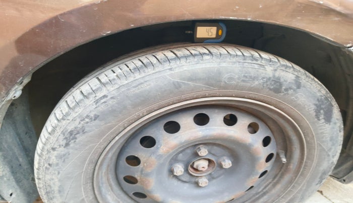 2014 Maruti Ciaz VDI, Diesel, Manual, 96,812 km, tyre