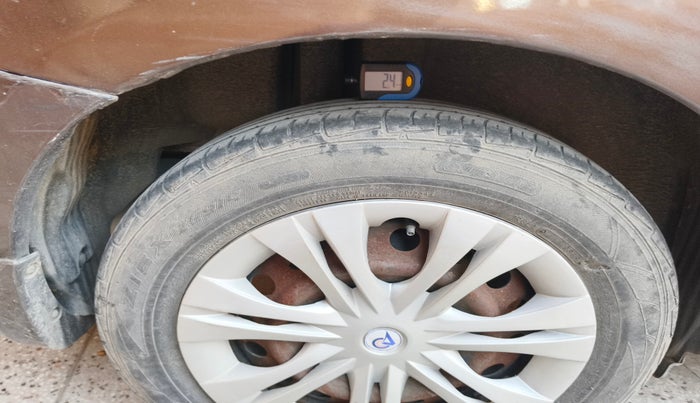 2014 Maruti Ciaz VDI, Diesel, Manual, 96,812 km, tyre