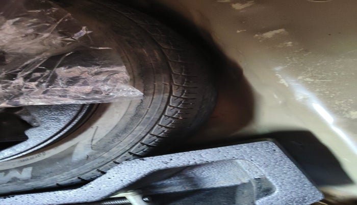 2014 Maruti Ciaz VDI, Diesel, Manual, 96,812 km, tyre