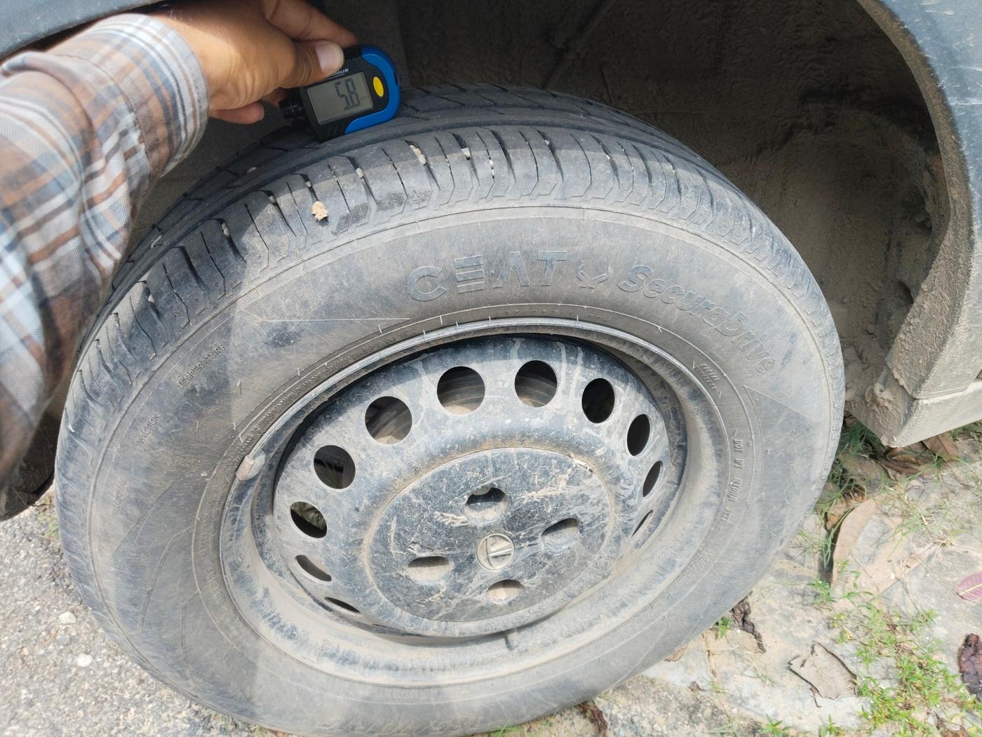 2023 Tata PUNCH PURE MT, Petrol, Manual, 19,056 km, tyre