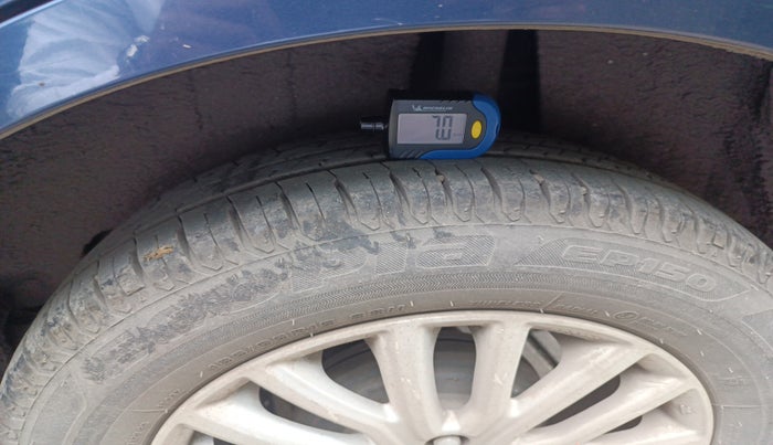2025 Maruti Dzire ZXi AMT, Petrol, Automatic, 68,945 km, tyre
